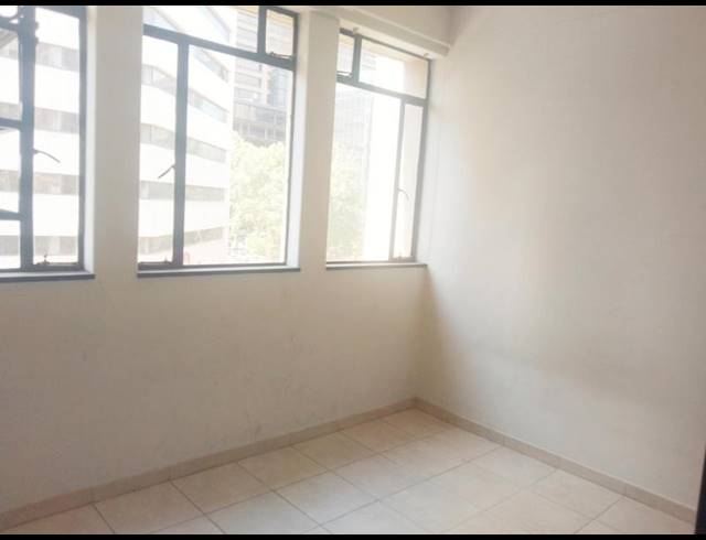 2 BEDROOM PROPERTY TO RENT IN BRAAMFONTEIN